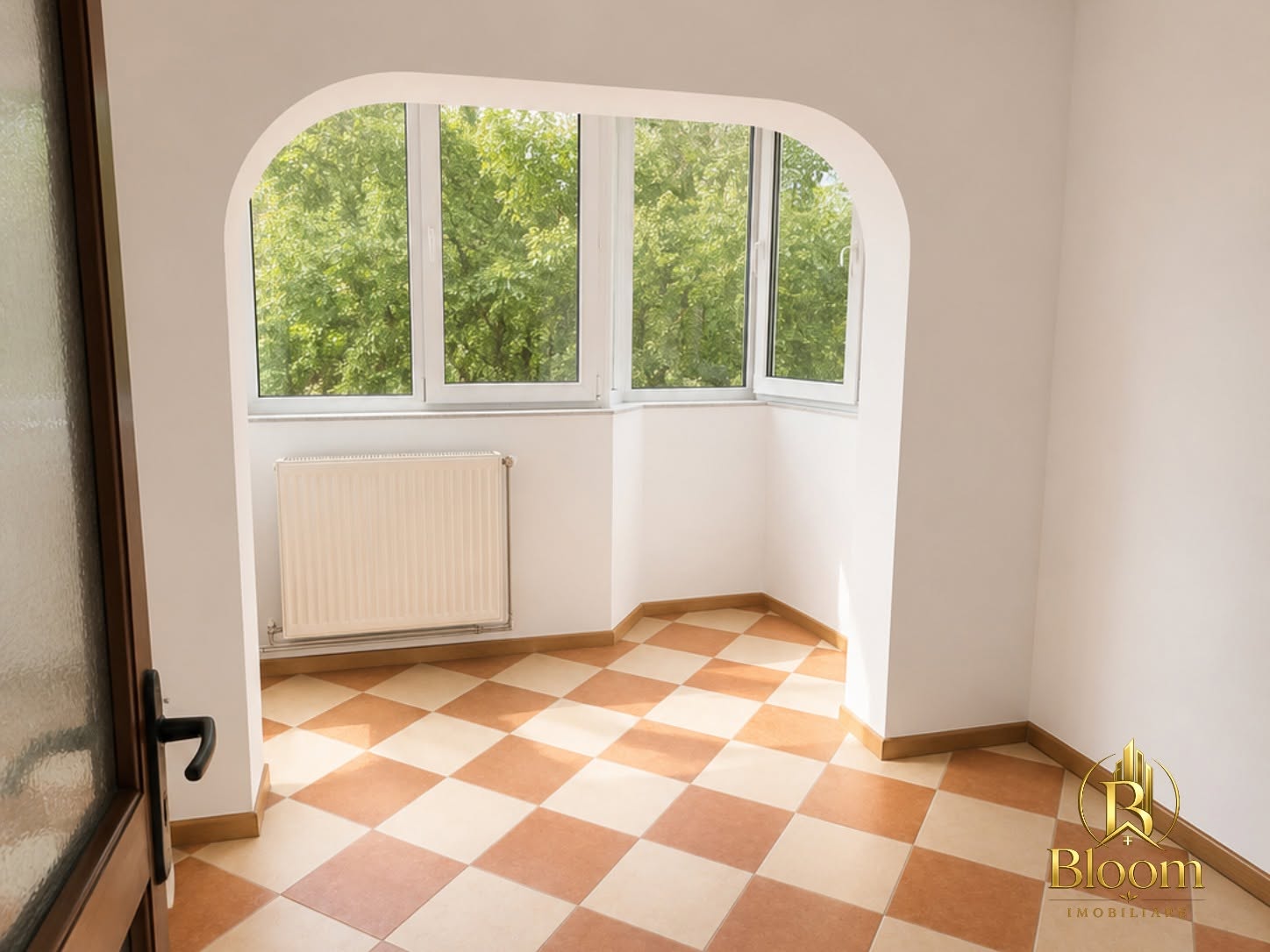 Balcon închis